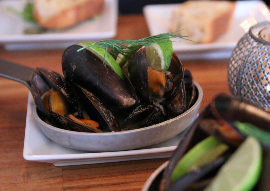 Vitlöks- och parmesangratinerade musslor